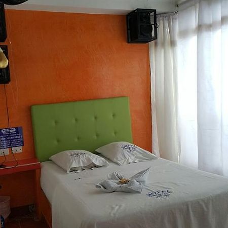 Hotel Confort Cuba Pereira Bagian luar foto